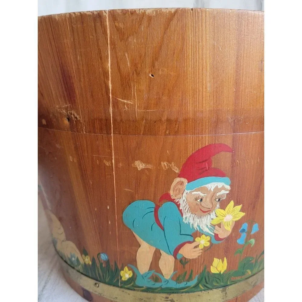 Vintage Woodenware richmond AS IS Gnome bucket flower bunny 1961 rustic‎